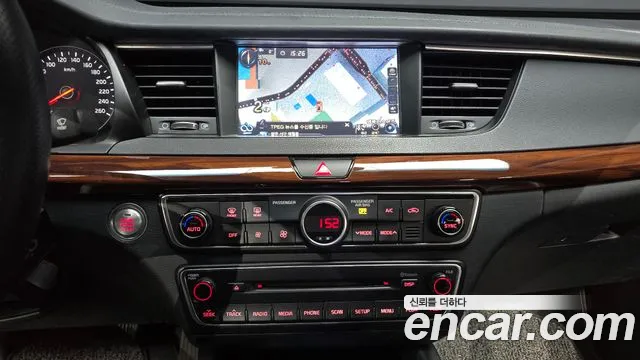 2017 Kia All New K7 3.0 LPI Luxury (Rental Car) Sold VIN KNALC418BHA091400 – interior seats 2017 Kia All New K7 3.0 LPI Luxury (Rental Car) Sold VIN KNALC418BHA091400 – interior seats