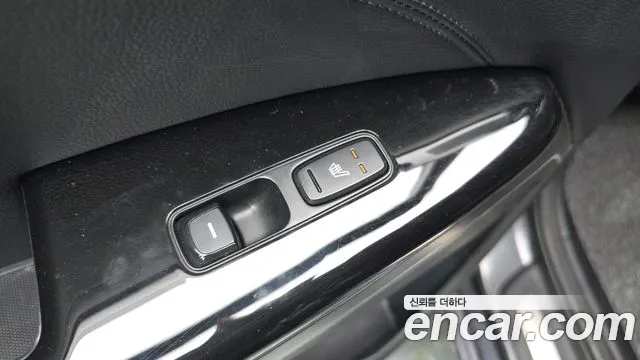 2017 Kia All New K7 3.0 LPI Luxury (Rental Car) Sold VIN KNALC418BHA091400 – trunk area 2017 Kia All New K7 3.0 LPI Luxury (Rental Car) Sold VIN KNALC418BHA091400 – trunk area