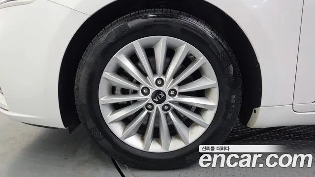 2017 Kia All New K7 3.0 LPI Luxury (Rental Car) Sold VIN KNALC418BHA094509 – undercarriage 2017 Kia All New K7 3.0 LPI Luxury (Rental Car) Sold VIN KNALC418BHA094509 – undercarriage