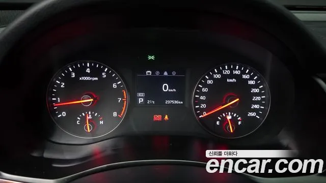 2017 Kia All New K7 3.0 LPI Luxury (Rental Car) Sold VIN KNALC418BHA098146 – dashboard