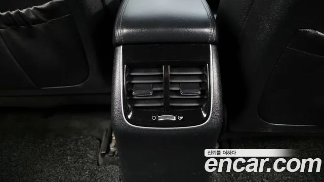 2018 Kia All New K7 3.0 LPI Luxury (Rental Car) Sold VIN KNALC418BJA147458 – exterior detail 2018 Kia All New K7 3.0 LPI Luxury (Rental Car) Sold VIN KNALC418BJA147458 – exterior detail