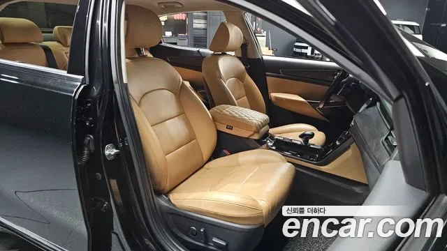 2020 Kia K7 Premier 2.5 Gdi Noblesse Sold VIN KNALC41BBLA177113 – front exterior