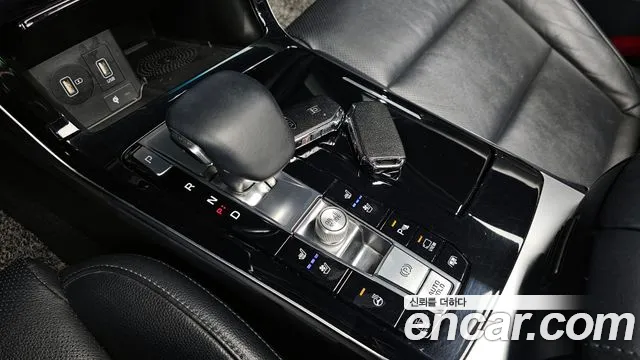 2020 Kia K7 Premier 2.5 GDI Noblesse Sold VIN KNALC41BBLA184757 – undercarriage 2020 Kia K7 Premier 2.5 GDI Noblesse Sold VIN KNALC41BBLA184757 – undercarriage