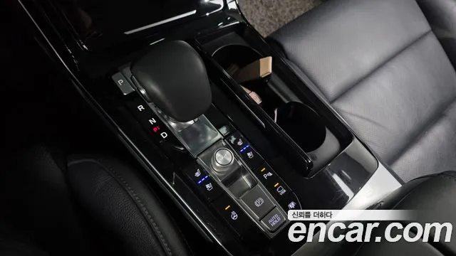 2020 Kia K7 Premier 2.5 GDI Noblesse Sold VIN KNALC41BBLA223298 – front exterior 2020 Kia K7 Premier 2.5 GDI Noblesse Sold VIN KNALC41BBLA223298 – front exterior