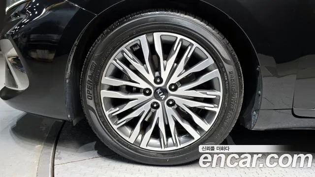2020 Kia K7 Premier 2.5 GDI X Edition Sold VIN KNALC41BBLA225976 – interior seats 2020 Kia K7 Premier 2.5 GDI X Edition Sold VIN KNALC41BBLA225976 – interior seats