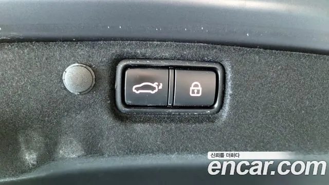 2020 Kia K7 Premier 2.5 GDI X Edition Sold VIN KNALC41BBLA229328 – rear exterior