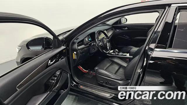 2020 Kia K7 Premier Hybrid Noblesse Sold VIN KNALC41GBLA027520 – front exterior