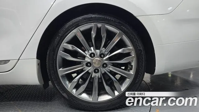 2020 Kia K7 Premier 3.0 Gdi Signature Sold VIN KNALD416BLA183899 – front exterior