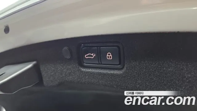 2020 Kia K7 Premier 3.0 GDI Signature Sold VIN KNALD416BLA198742 – interior seats