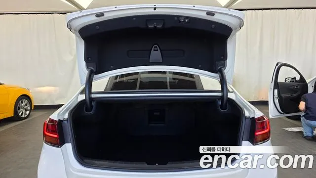 2020 Kia K7 Premier 3.0 GDI Noblesse Sold VIN KNALD416BLA204853 – rear exterior