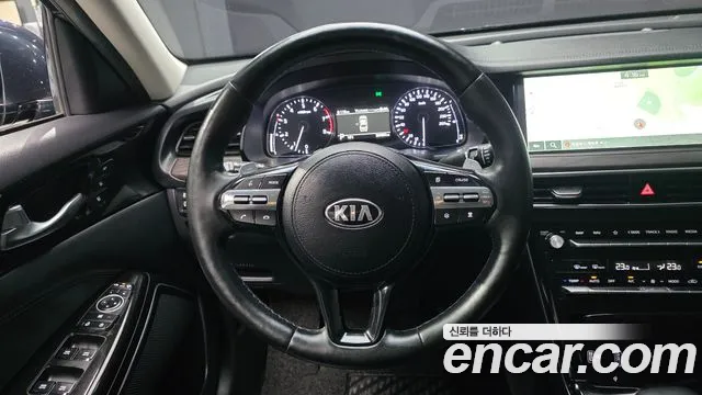 2020 Kia K7 Premier 3.0 GDI Noblesse Sold VIN KNALD416BLA211216 – exterior detail 2020 Kia K7 Premier 3.0 GDI Noblesse Sold VIN KNALD416BLA211216 – exterior detail