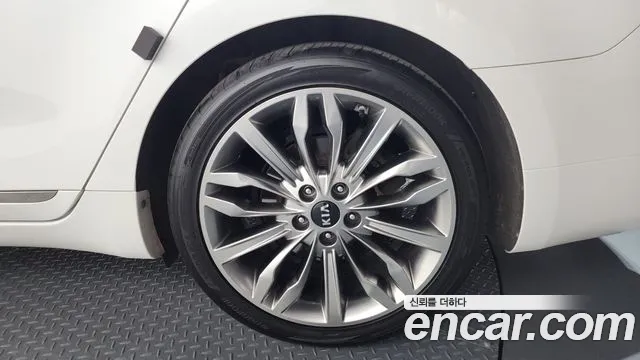 2020 Kia K7 Premier 3.0 GDI Signature Sold VIN KNALD416BLA214923 – engine bay