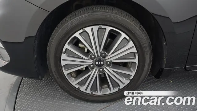 2020 Kia K7 Premier Hybrid Signature Sold VIN KNALE41GBLA024170 – front exterior