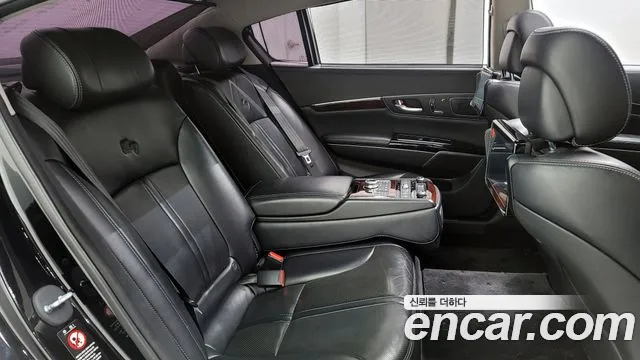 2017 Kia The New K9 3.8 Gdi Vip Sold VIN KNALW413BHS035662 – front exterior