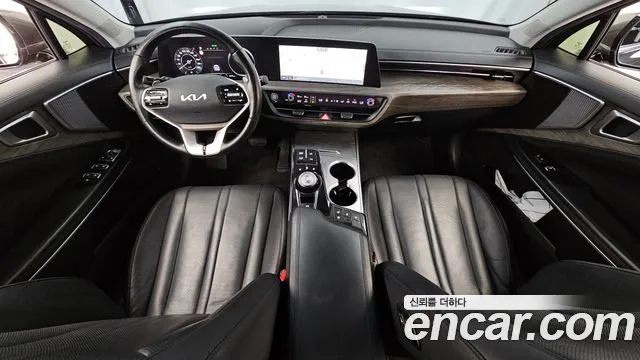 2022 Kia K8 2.5 Gasoline 2WD Sold VIN KNAM141BBNA023528 – trunk area 2022 Kia K8 2.5 Gasoline 2WD Sold VIN KNAM141BBNA023528 – trunk area