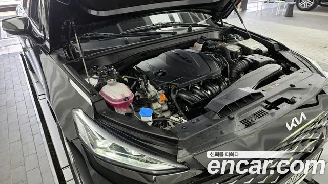 2022 Kia K8 2.5 Gasoline 2WD Sold VIN KNAM141BBNA029616 – engine bay