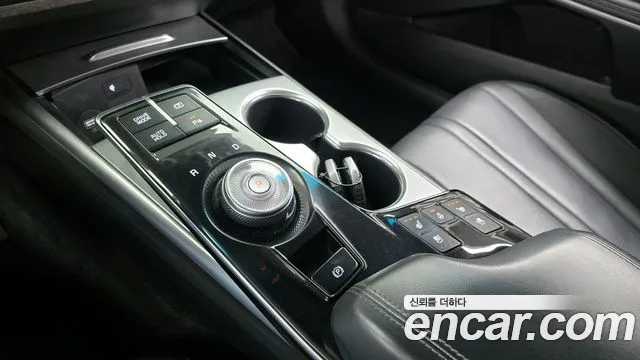 2022 Kia K8 Hybrid Noblesse Sold VIN KNAM2411BNA014207 – front exterior