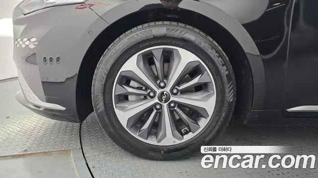 2022 Kia K8 Hybrid Noblesse VIN KNAM2411BNA014324