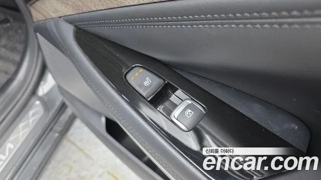 2022 Kia K8 Hybrid Noblesse Sold VIN KNAM2411BNA018076 – side profile