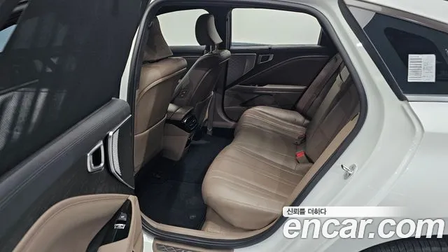 2022 Kia K8 Hybrid Noblesse Sold VIN KNAM2411BNA018227 – side profile 2022 Kia K8 Hybrid Noblesse Sold VIN KNAM2411BNA018227 – side profile
