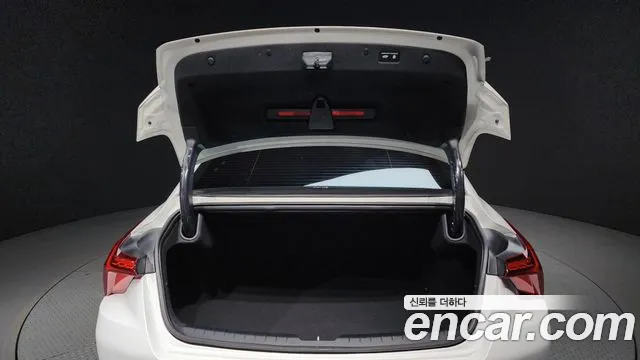 2023 Kia K8 Hybrid Noblesse Sold VIN KNAM2411BPA060674 – exterior detail