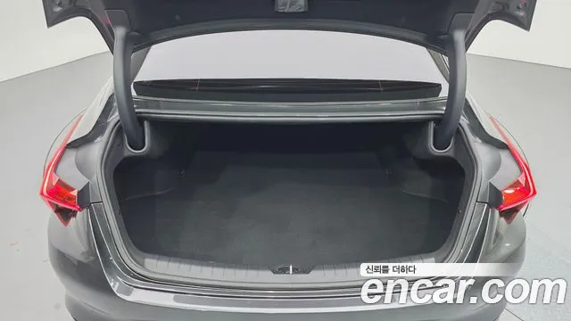 2022 Kia K8 2.5 Gasoline 2WD Sold VIN KNAM241BBNA005490 – engine bay