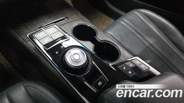 2022 Kia K8 2.5 Gasoline 2WD Sold VIN KNAM241BBNA006120 – trunk area