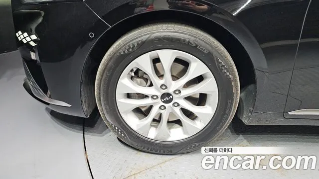 2022 Kia K8 2.5 Gasoline 2WD Sold VIN KNAM241BBNA006366 – engine bay 2022 Kia K8 2.5 Gasoline 2WD Sold VIN KNAM241BBNA006366 – engine bay