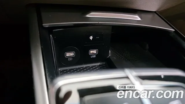 2022 Kia K8 2.5 Gasoline 2WD Sold VIN KNAM241BBNA007030 – interior seats