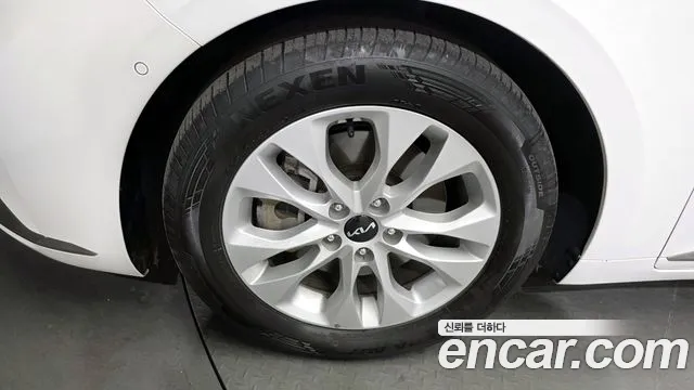 2022 Kia K8 2.5 Gasoline 2WD Sold VIN KNAM241BBNA007030 – photo 11