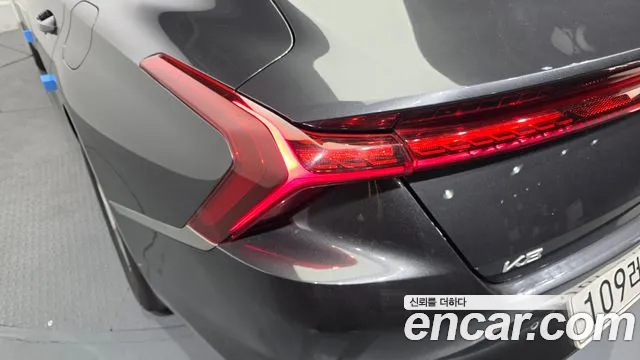 2022 Kia K8 2.5 Gasoline 2WD Sold VIN KNAM241BBNA021607 – trunk area