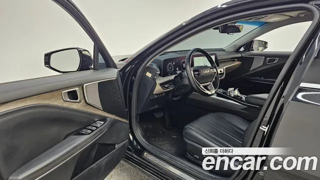 2022 Kia K8 2.5 Gasoline 2WD Sold VIN KNAM241BBNA026699 – interior seats 2022 Kia K8 2.5 Gasoline 2WD Sold VIN KNAM241BBNA026699 – interior seats