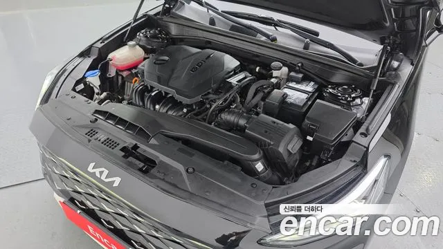 2022 Kia K8 2.5 Gasoline 2WD VIN KNAM241BBNA027658