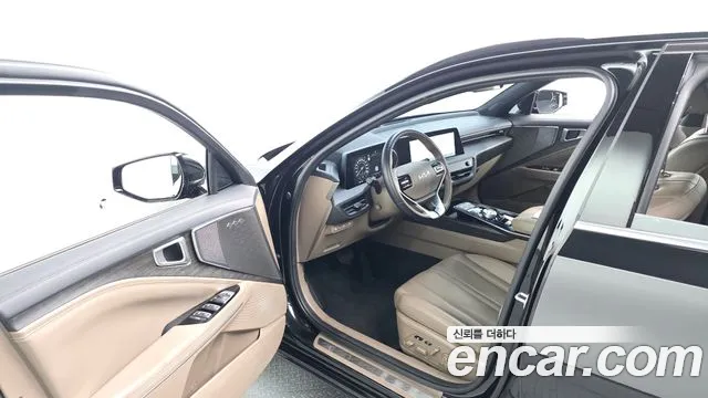 2022 Kia K8 2.5 Gasoline 2WD Sold VIN KNAM241BBNA028187 – exterior detail