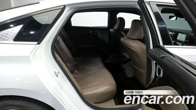 2022 Kia K8 2.5 Gasoline 2WD Sold VIN KNAM241BBNA029336 – trunk area 2022 Kia K8 2.5 Gasoline 2WD Sold VIN KNAM241BBNA029336 – trunk area