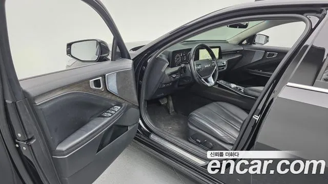 2023 Kia K8 2.5 Gasoline 2WD Sold VIN KNAM241BBPA034116 – engine bay