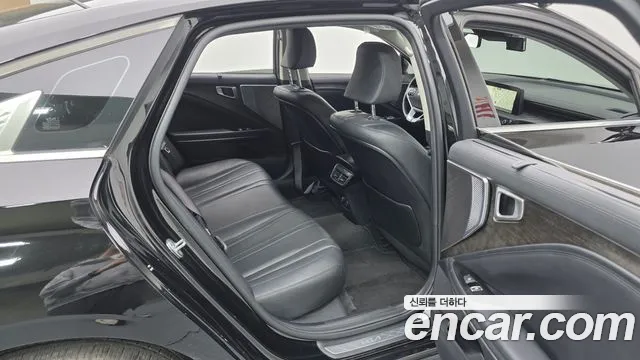 2023 Kia K8 2.5 Gasoline 2WD Sold VIN KNAM241BBPA034116 – trunk area