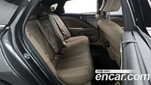 2023 Kia K8 2.5 Gasoline 2WD Sold VIN KNAM241BBPA046611 – exterior detail