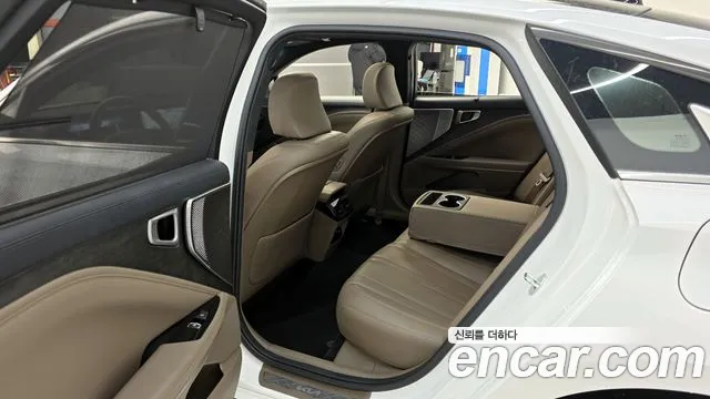 2023 Kia K8 2.5 Gasoline 2WD Sold VIN KNAM241BBPA049698 – exterior detail