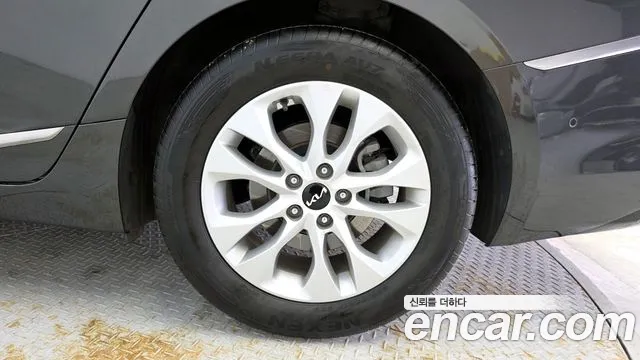 2023 Kia K8 2.5 Gasoline 2WD Sold VIN KNAM241BBPA052900 – photo 19