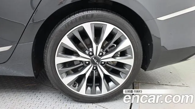 2023 Kia K8 2.5 Gasoline 2WD Sold VIN KNAM241BBPA054051 – photo 13 2023 Kia K8 2.5 Gasoline 2WD Sold VIN KNAM241BBPA054051 – photo 13