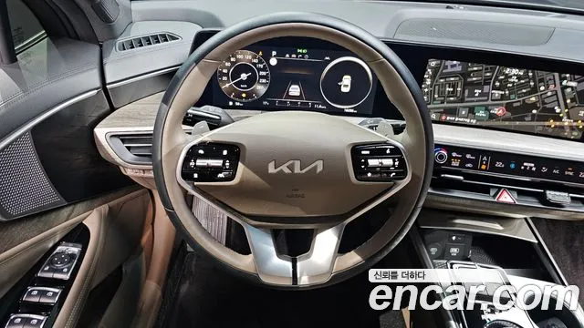 2024 Kia K8 2.5 Gasoline 2WD Sold VIN KNAM241BBRA070703 – dashboard