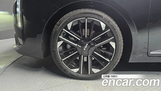 2025 Kia The New K8 2.5 Gasoline 2WD Sold VIN KNAM241BBSA076196 – rear exterior
