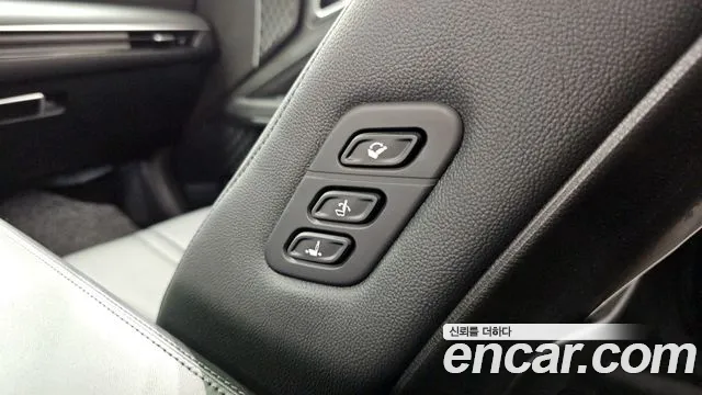 2025 Kia The New K8 2.5 Gasoline 2WD Sold VIN KNAM241BBSA082876 – exterior detail