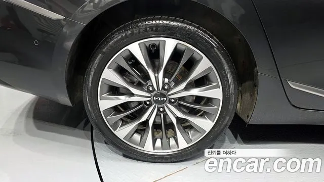 2022 Kia K8 3.5 Gasoline 2WD VIN KNAM441DBNA028254