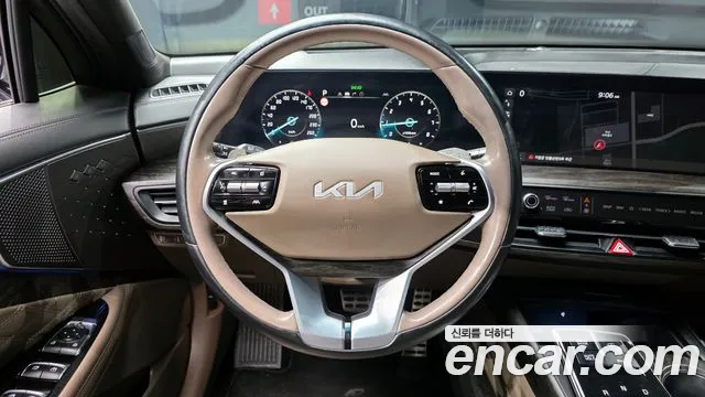 2022 Kia K8 3.5 Gasoline 4WD Sold VIN KNAM541DDNA029528 – trunk area