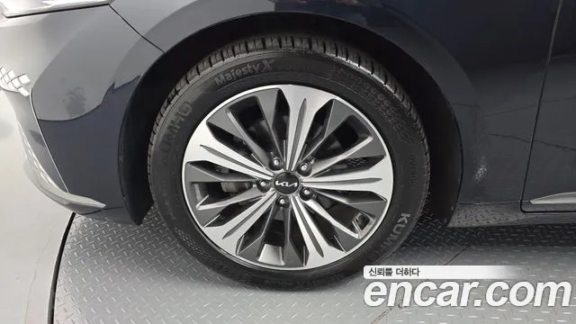 2022 Kia K8 Hybrid Signature Sold VIN KNAM6411BNA000563 – photo 12