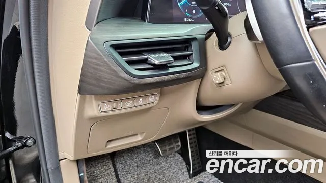 2022 Kia K8 Hybrid Signature Sold VIN KNAM6411BNA001949 – front exterior