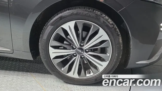 2022 Kia K8 Hybrid Signature VIN KNAM6411BNA009436