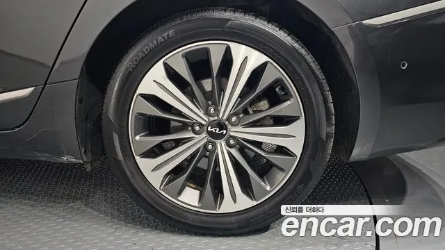 2022 Kia K8 Hybrid Signature Sold VIN KNAM6411BNA009772 – side profile